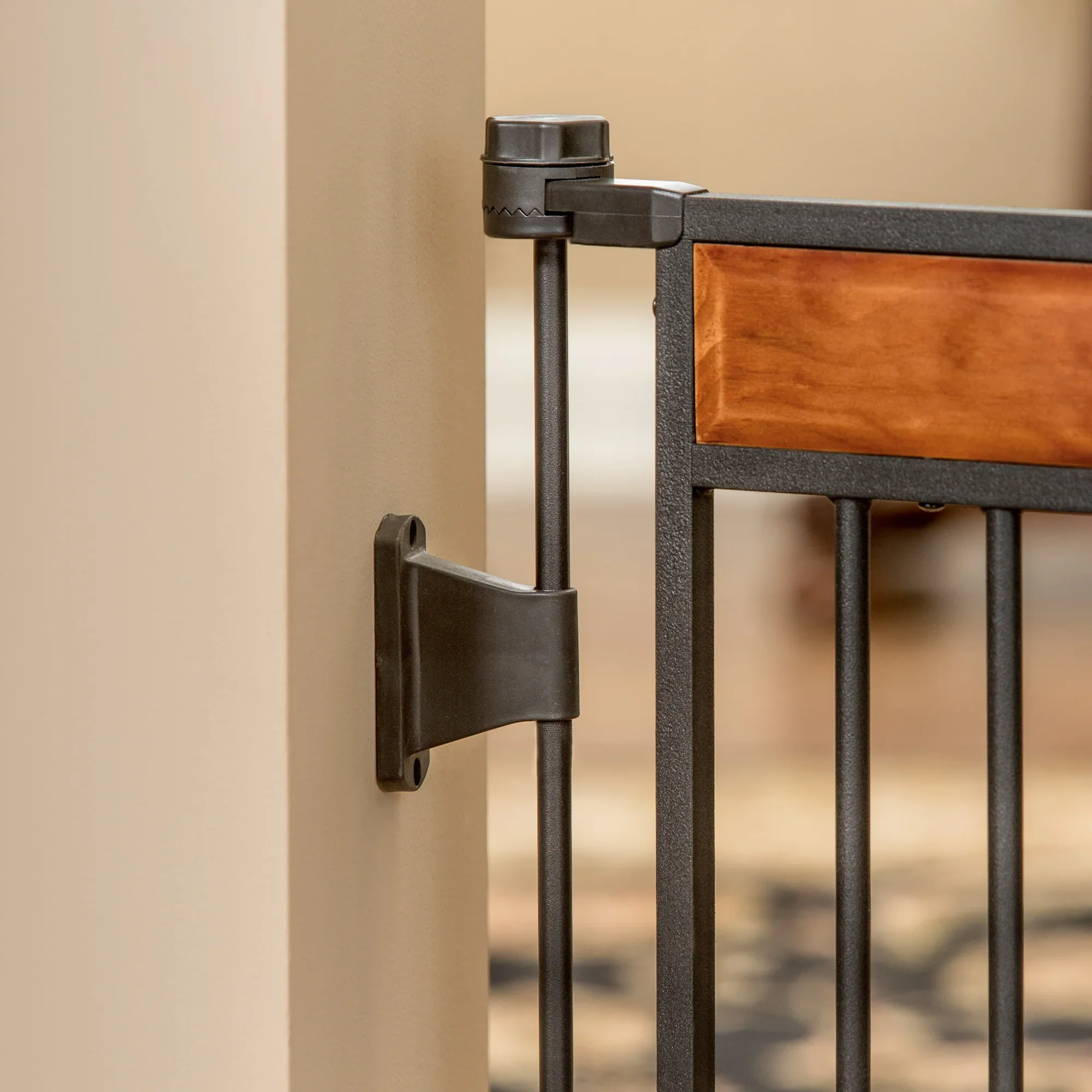 Design Paw Flexi Walk-Thru Pet Gate - Image 4