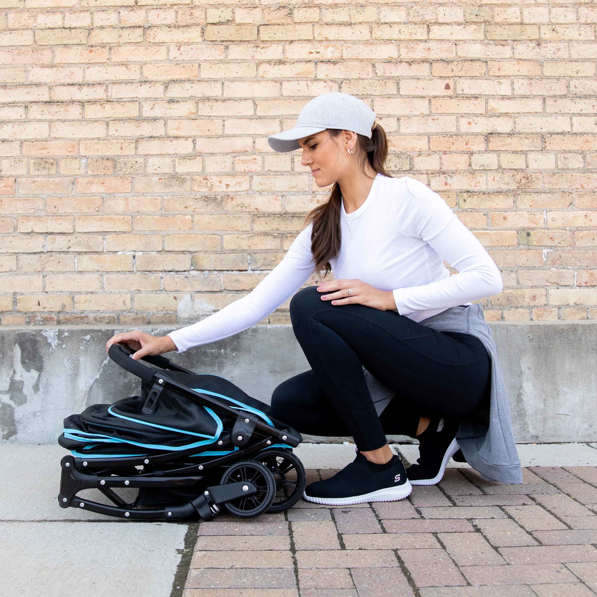Easy Fold & Go Pet Stroller - Image 8
