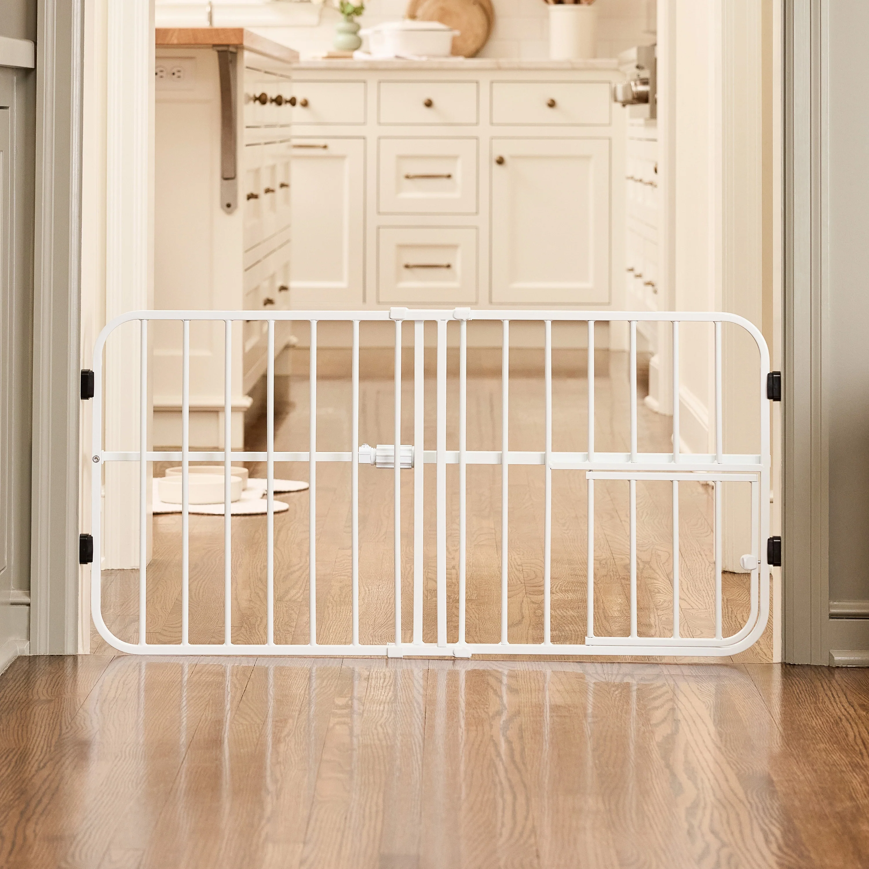 Lil Tuffy® Expandable Pet Gate - Image 6