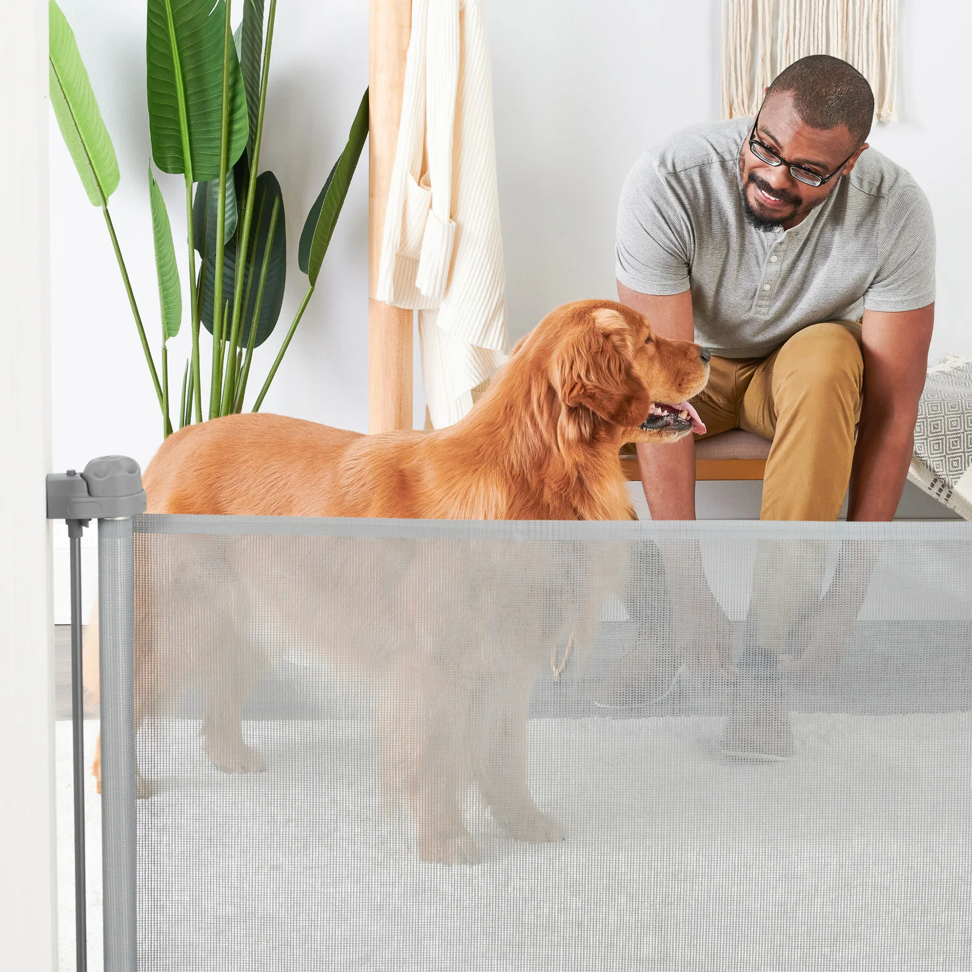 Retractable Pet Gate - Image 7